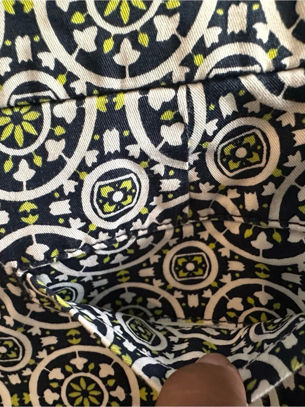 crown & ivy Olive and Black Patterned High-Waist Women's Shorts 98%cotton